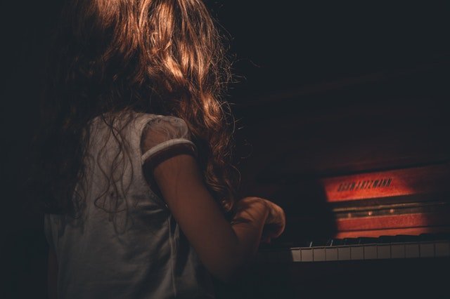 2 músicas fáceis de piano para crianças + Vídeo Aulas ⋆ Pianisteli